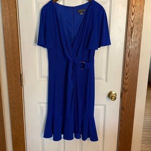 Blue shirt sleeves Jessica Howard dress size 16
